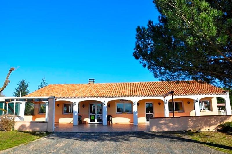 Hv Tel Restaurant La Casera image