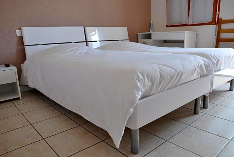 Hv Tel Restaurant La Casera image