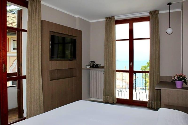 Hotel Ristorante Vapore image