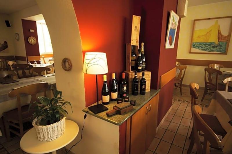 Albergo Lario image