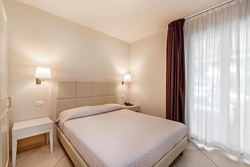 Hotel Residence Exclusive image
