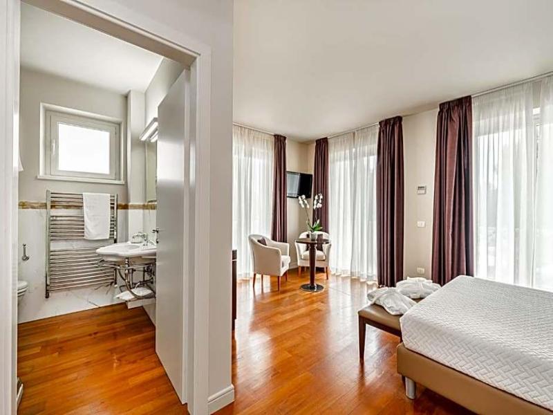 Hotel Residence Exclusive image