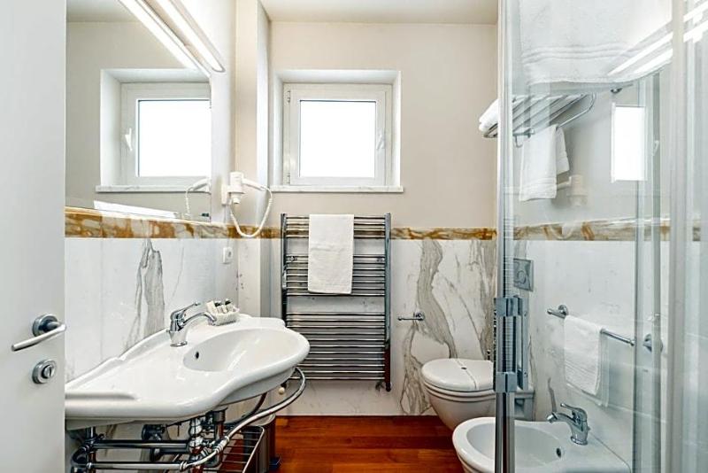 Hotel Residence Exclusive image