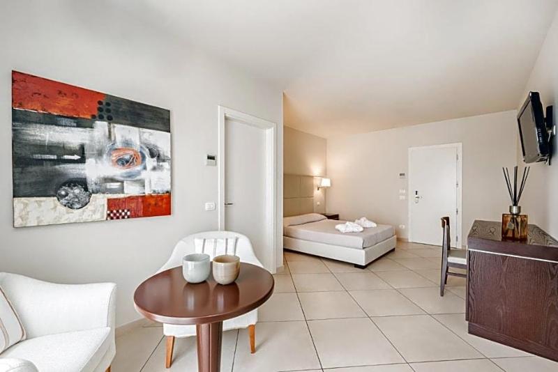Hotel Residence Exclusive image