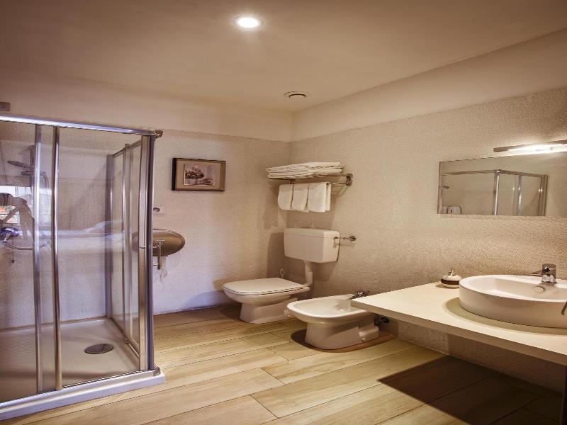 Igiban Hotel image
