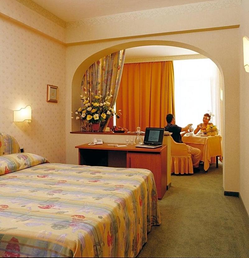 Hotel Ristorante La Lanterna image