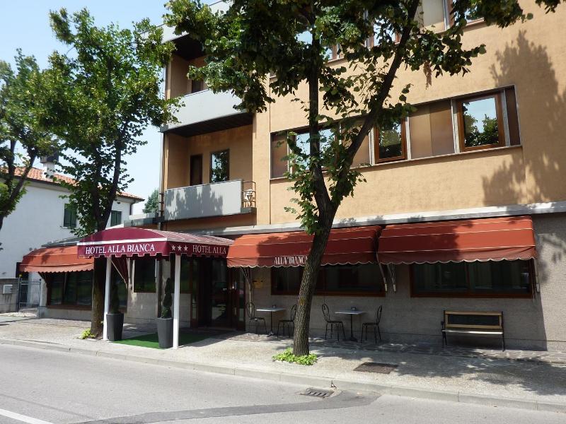 Alla Bianca Hotel image