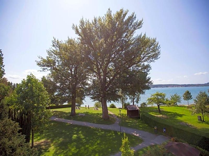 Hotel Seepark Garni image
