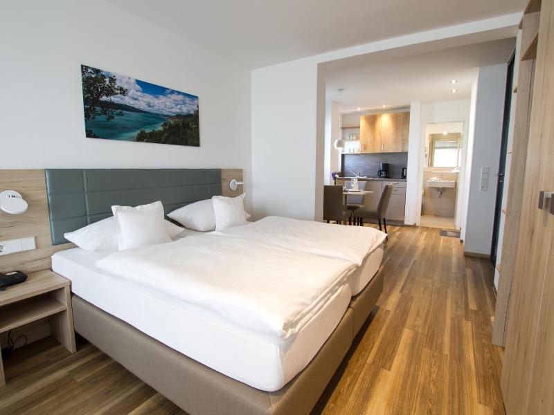 Hotel Seepark Garni image