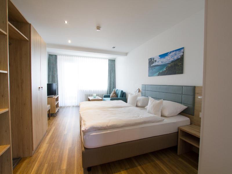 Hotel Seepark Garni image