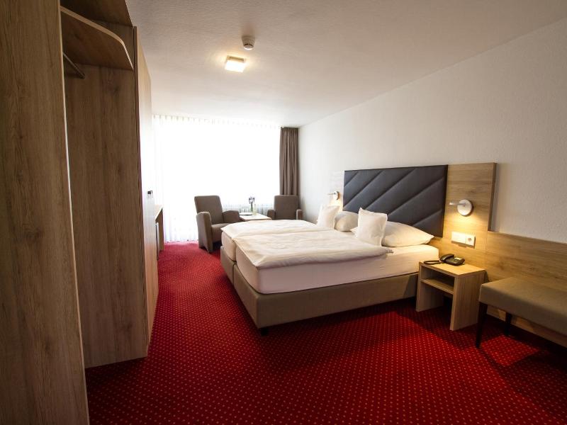 Hotel Seepark Garni image