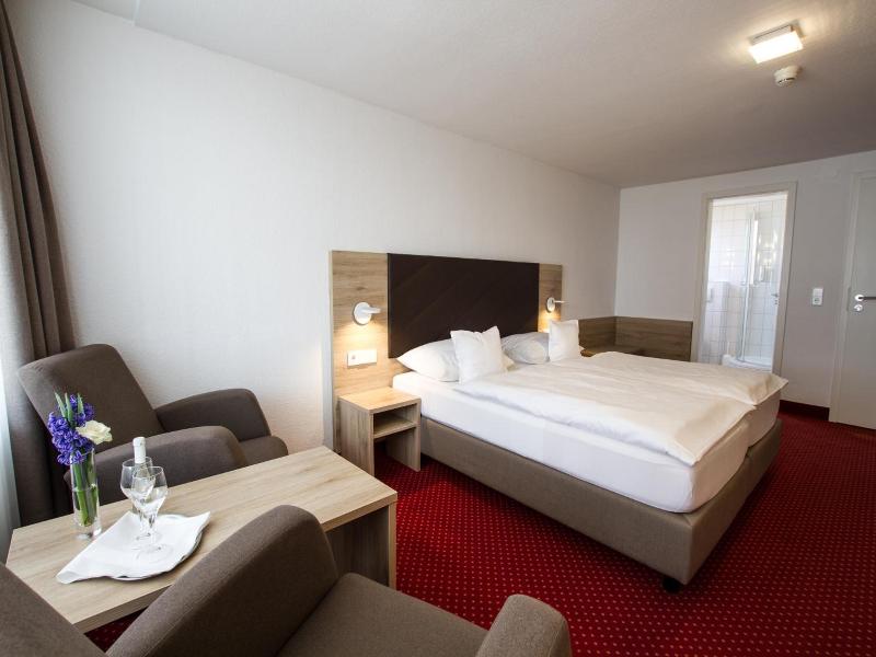 Hotel Seepark Garni image