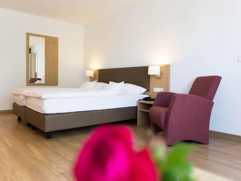 Hotel Seepark Garni image