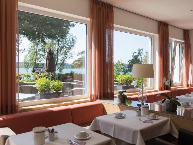 Hotel Seepark Garni image