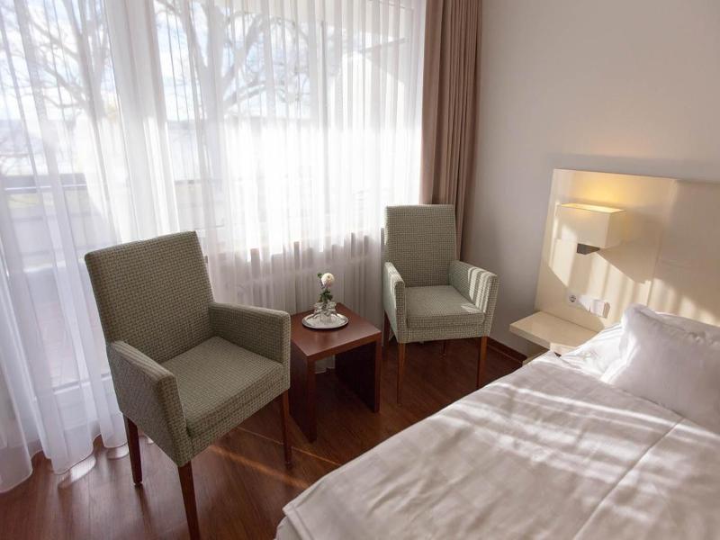 Hotel Seepark Garni image