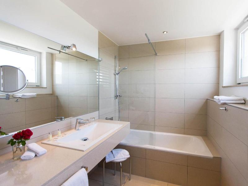 Hotel Seepark Garni image