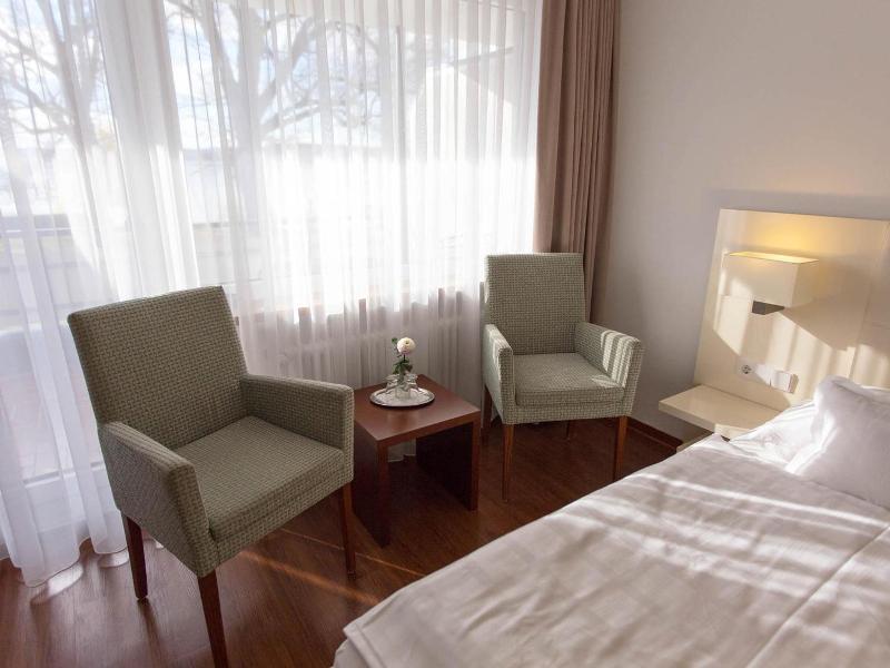 Hotel Seepark Garni image