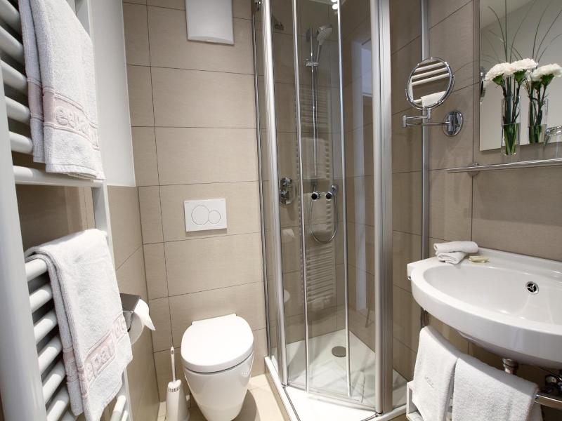 Hotel Seepark Garni image