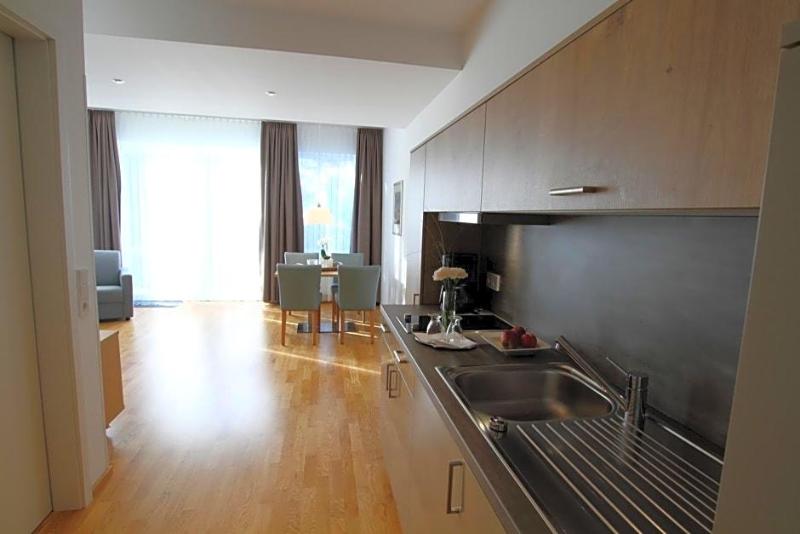 Hotel Seepark Garni image