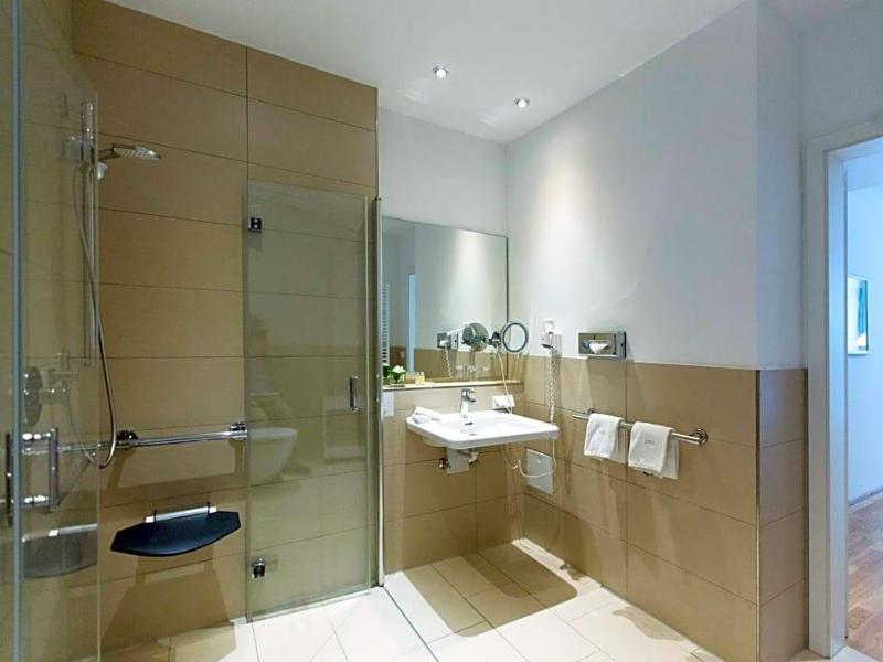 Hotel Seepark Garni image