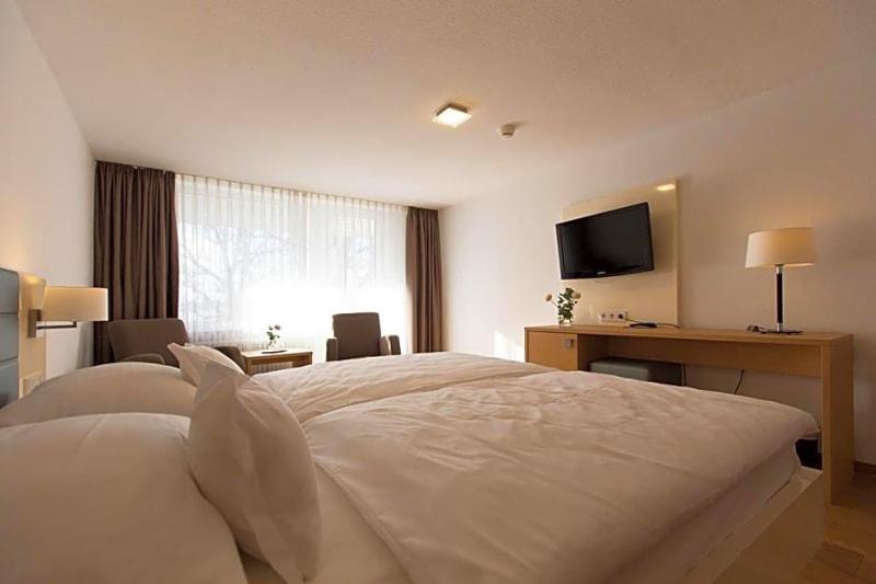 Hotel Seepark Garni image