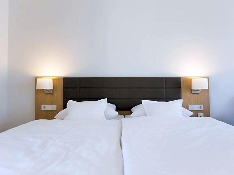Hotel Seepark Garni image
