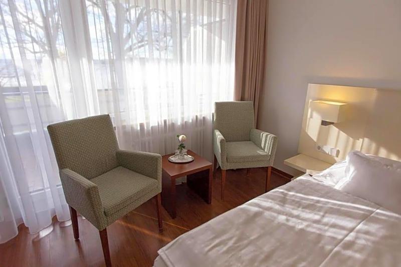 Hotel Seepark Garni image