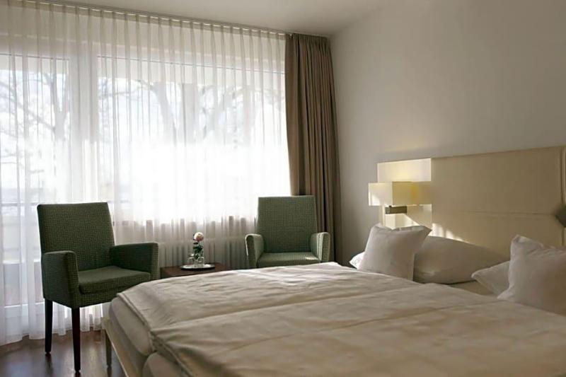 Hotel Seepark Garni image