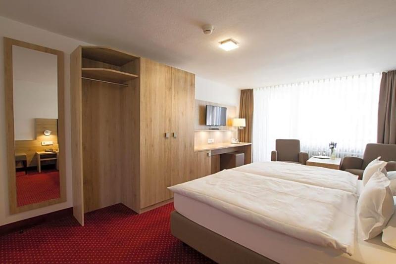 Hotel Seepark Garni image