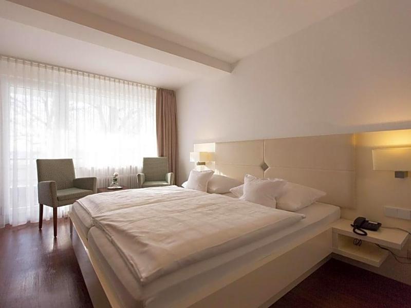 Hotel Seepark Garni image