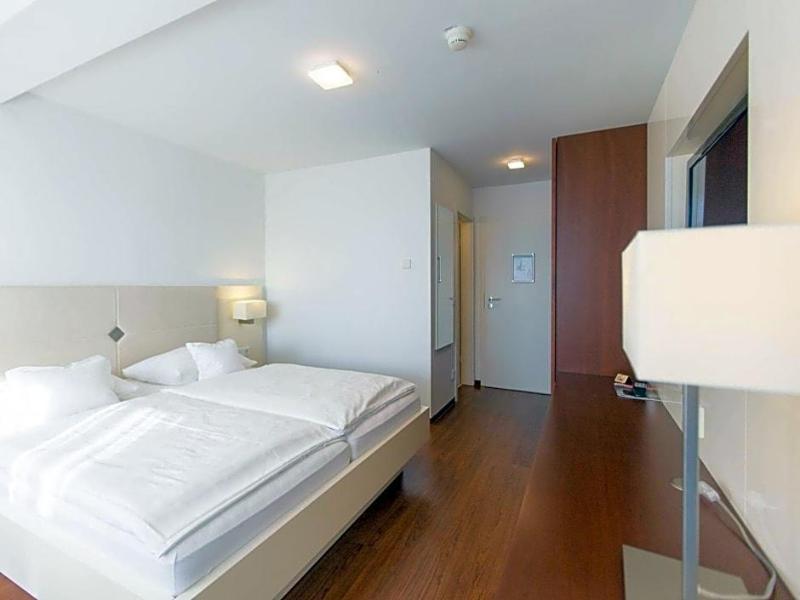 Hotel Seepark Garni image