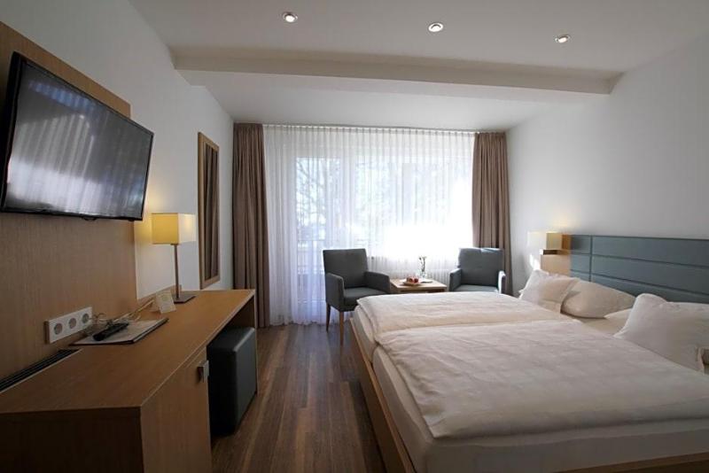 Hotel Seepark Garni image
