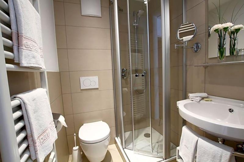 Hotel Seepark Garni image