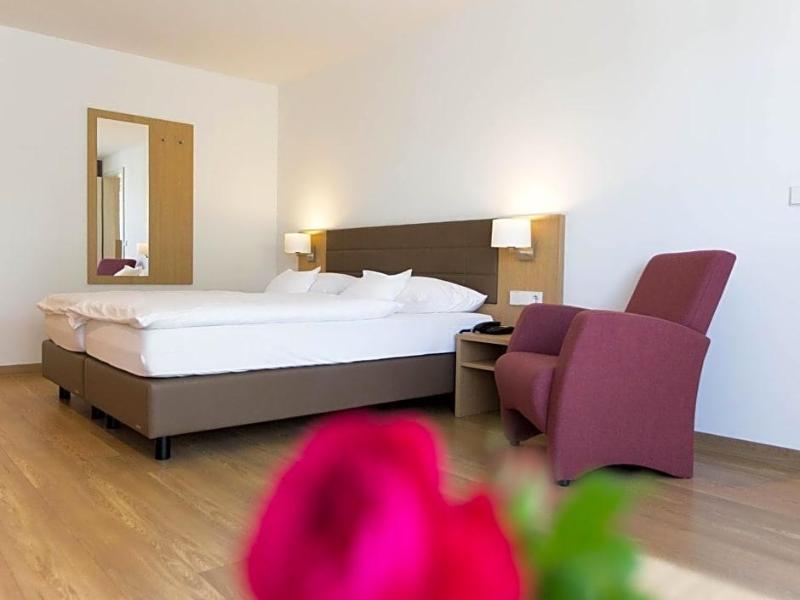 Hotel Seepark Garni image