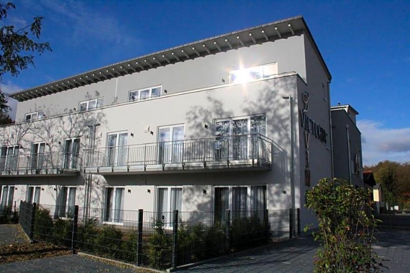 Victoria Living image