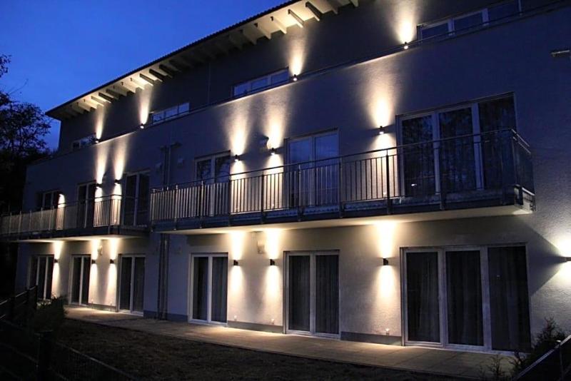Victoria Living image
