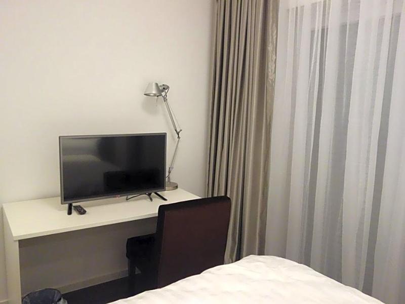 Victoria Living image
