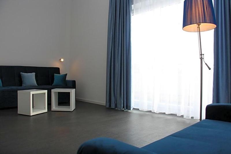 Victoria Living image