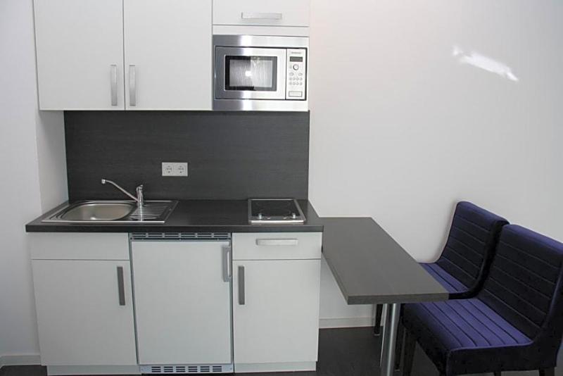 Victoria Living image