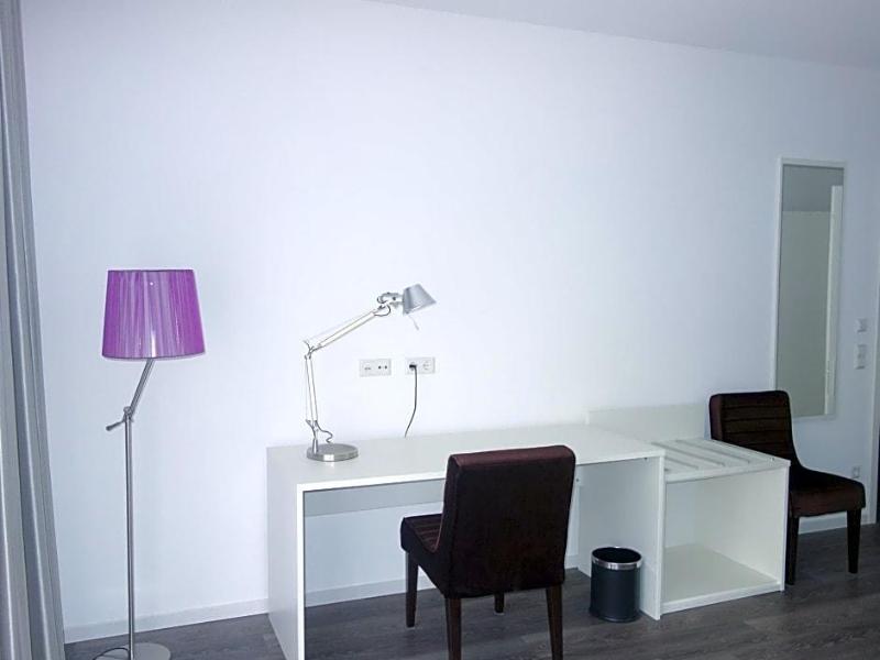 Victoria Living image