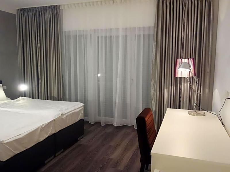 Victoria Living image