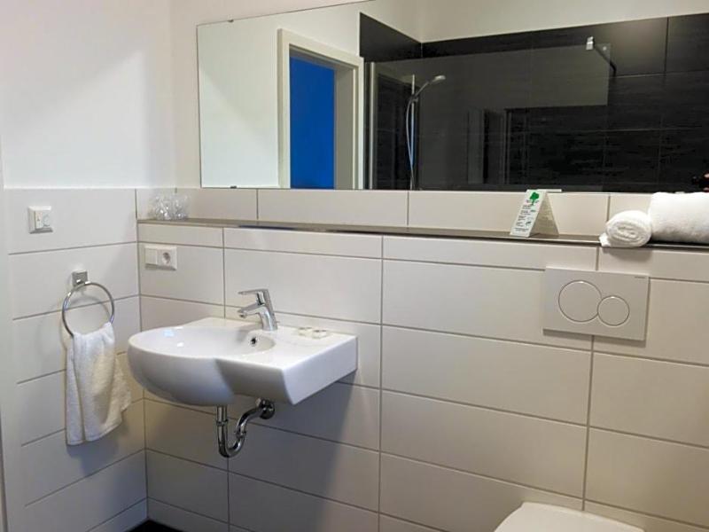 Victoria Living image