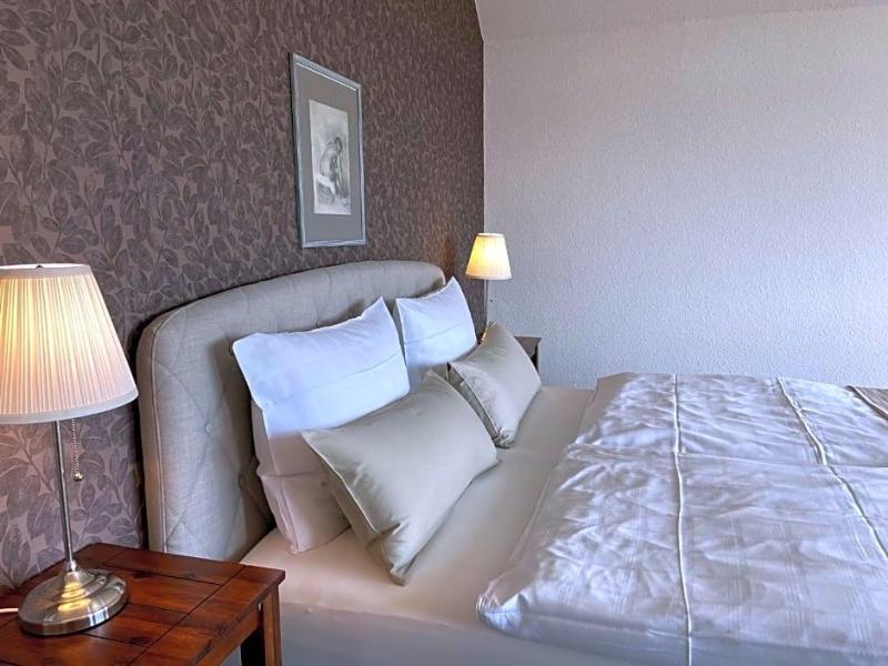 Hotel Spitze Warte image