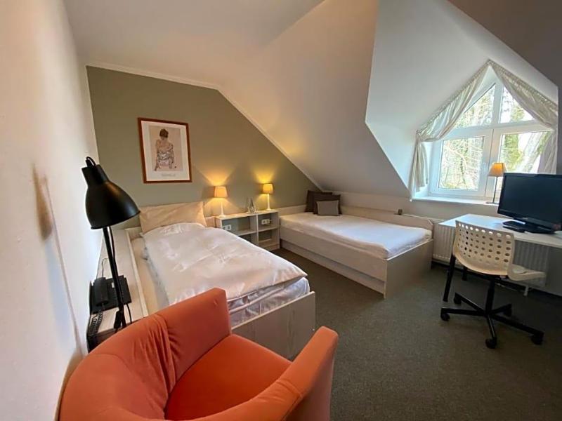 Hotel Spitze Warte image