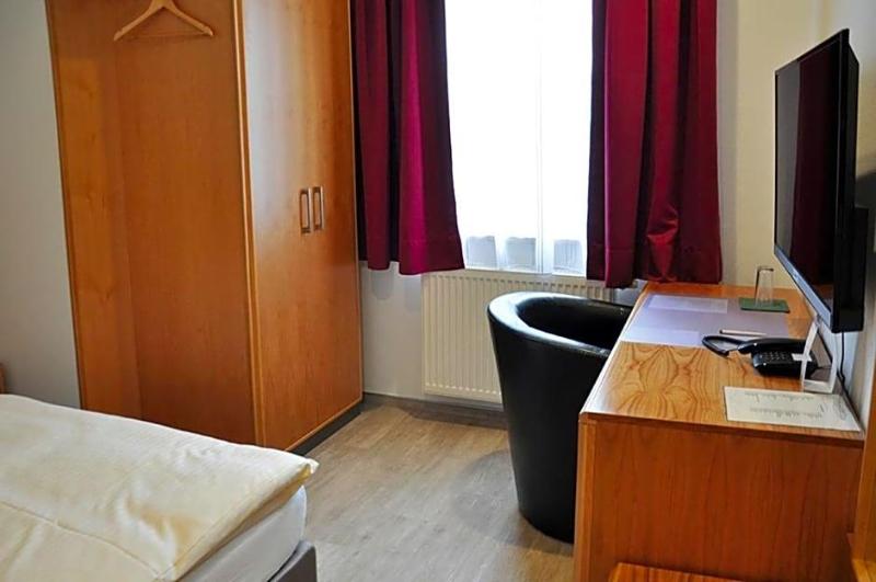 Garni Hotel Alber image