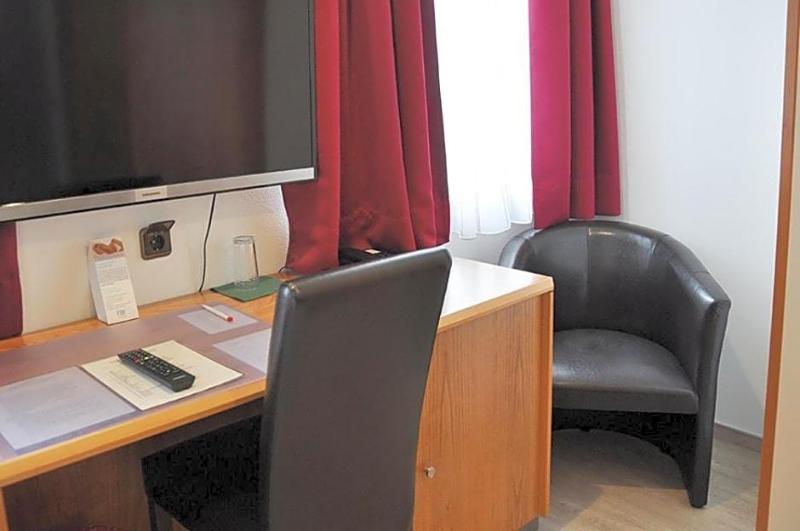 Garni Hotel Alber image