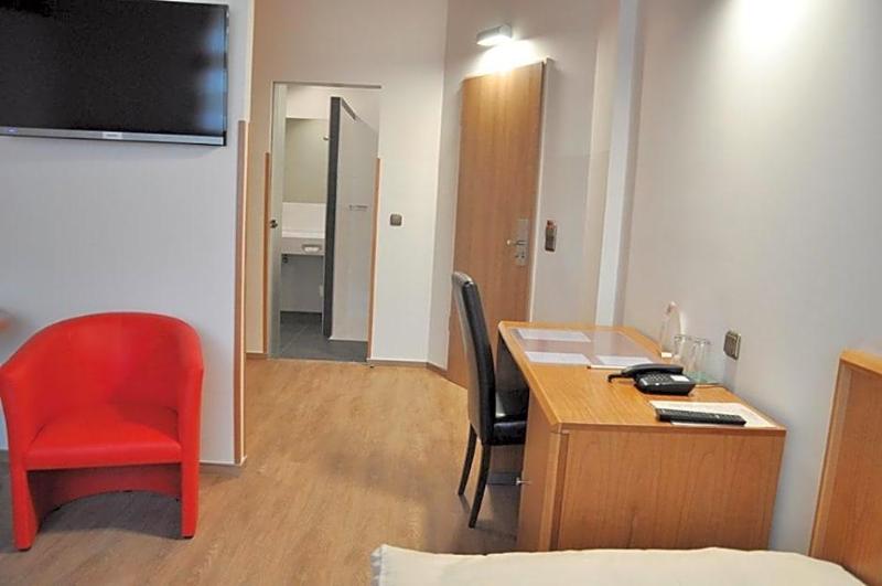 Garni Hotel Alber image