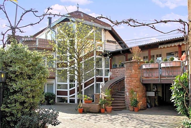 Hotel Restaurant Zum Schwan image