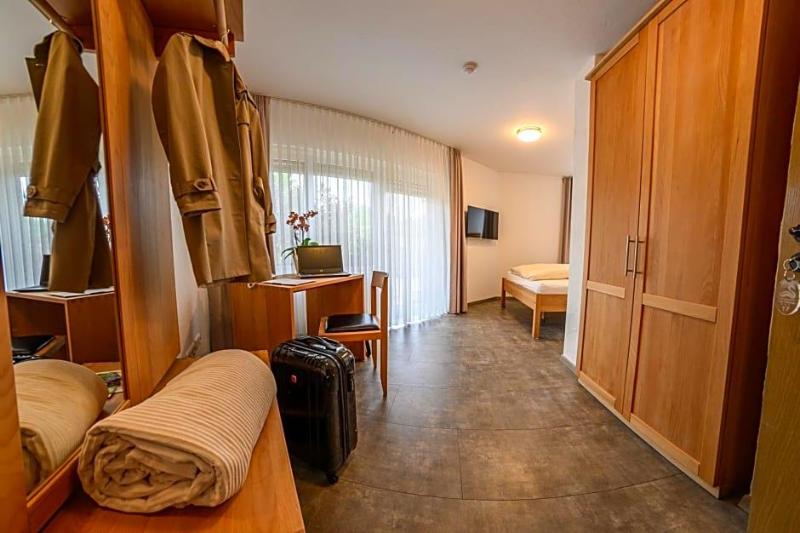 Hotel Restaurant Zum Schwan image