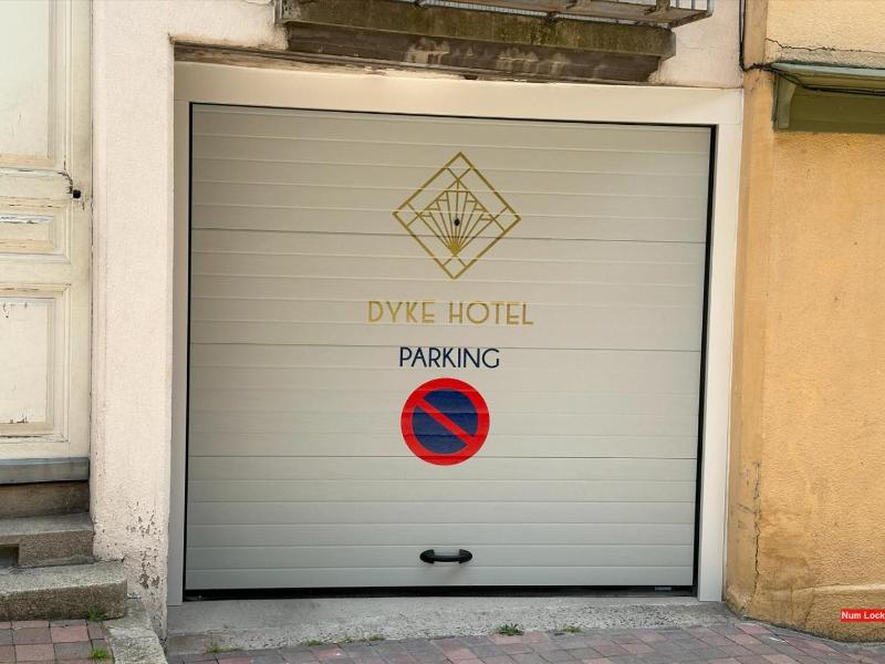 Dyke Hotel image